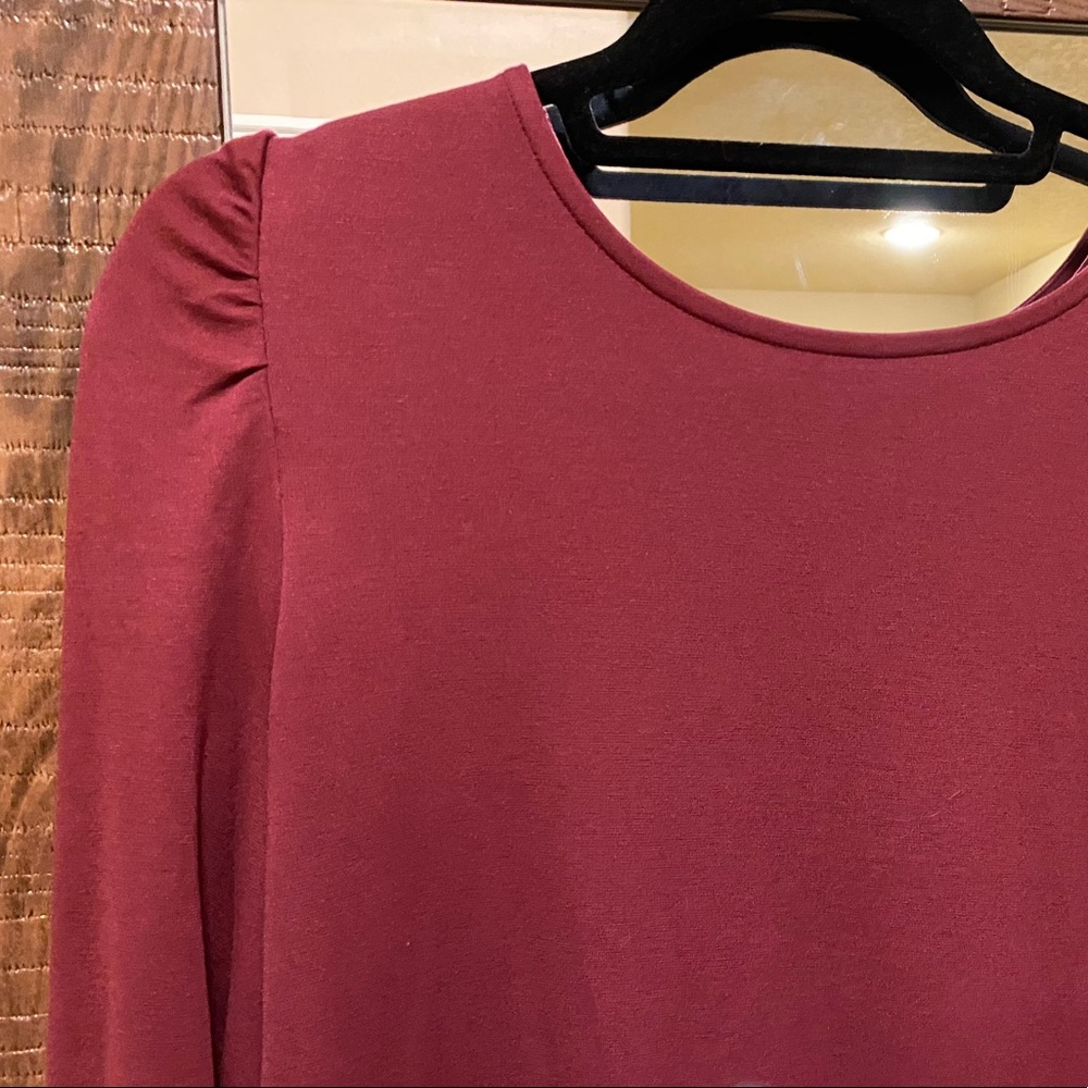 Wine color long sleeve dress button back detail - Picture 3 of 4